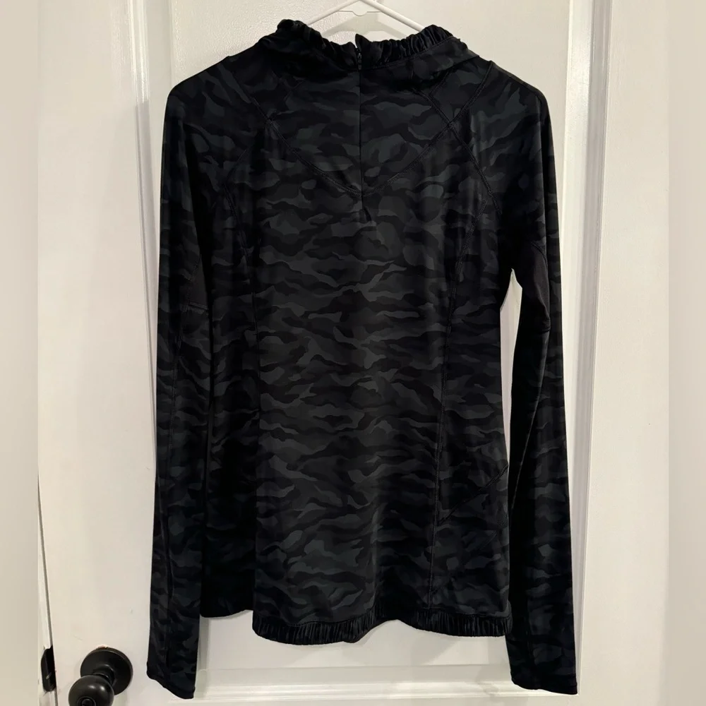 Lululemon Water Bound Hoodie Sequoia Camo Print Deep Coal Black